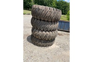 Unknown 23.5x25  Tires